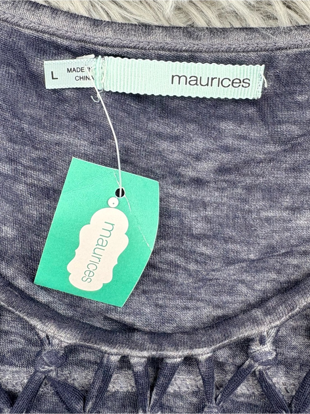 Maurices Shirt Womens Large NWT Woven Lattice Blue Burnwashed Baroque Graphic - Picture 4 of 10